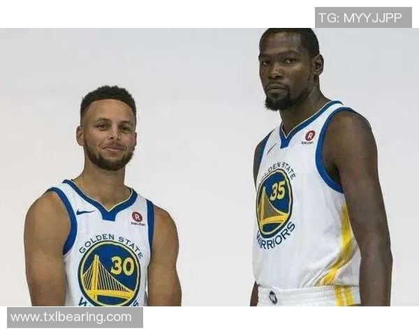 NBA球星与足球巨星薪资水平对比揭示体育竞技收入差距 NBA球星与足球巨星薪资水平对比揭示体育竞技收入差距