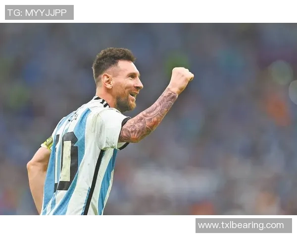 足球英雄之歌：从球场传奇到世界之巅的球星传奇故事