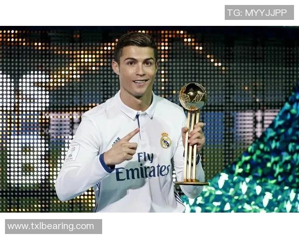 八位经典足球球星形象集合 展现传奇风采与赛场魅力 八位经典足球球星形象集合 展现传奇风采与赛场魅力